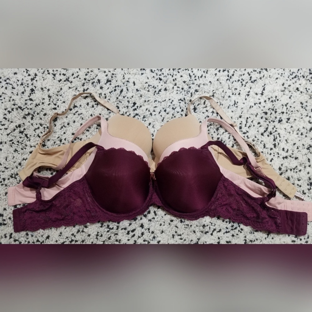 Bundle of Victoria's secret bras 36DD Like New